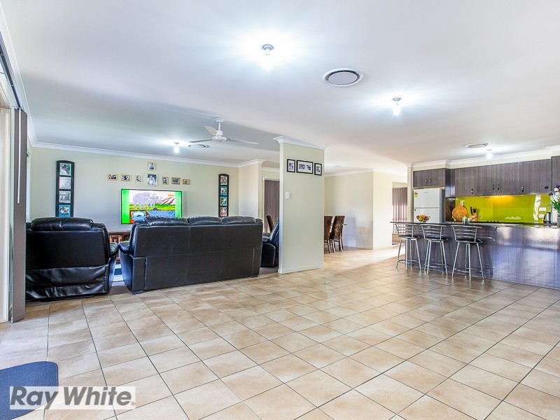 14 Nullarbor Circuit, North Lakes QLD 4509