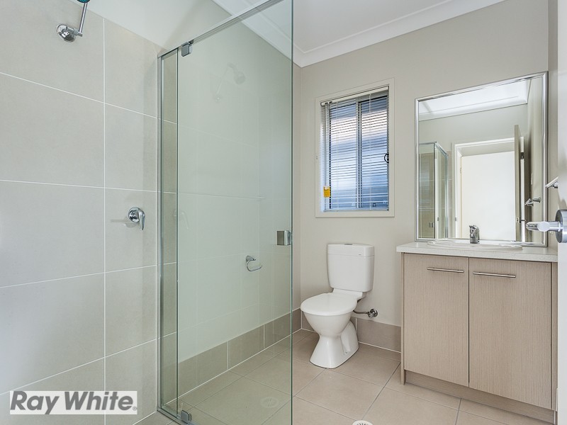.38 Mapleton Drive, North Lakes QLD 4509