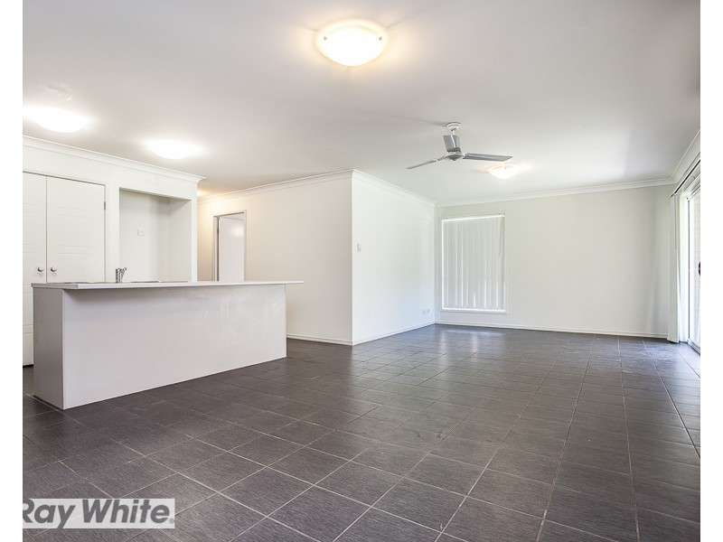 1/17 Tylah Street, Kallangur QLD 4503