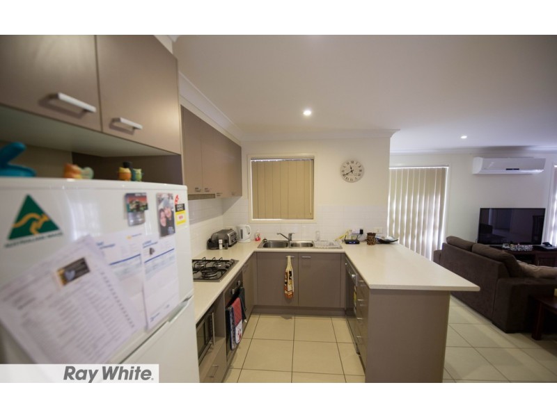 1/6 Duporth Crescent, Dakabin QLD 4503