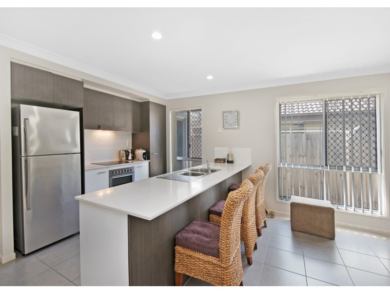 8 Hartley Crescent, North Lakes QLD 4509