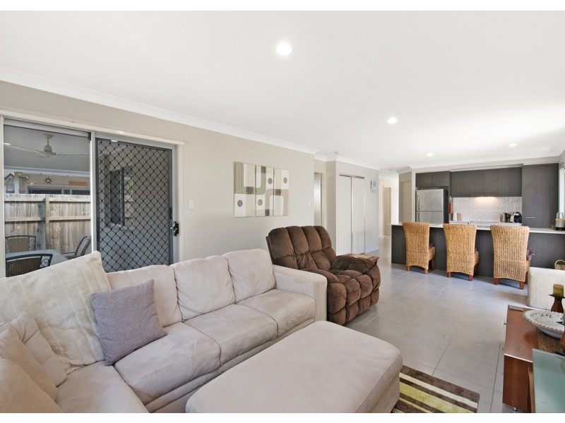 8 Hartley Crescent, North Lakes QLD 4509