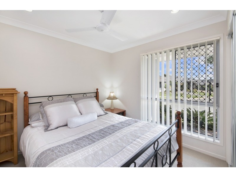 8 Hartley Crescent, North Lakes QLD 4509