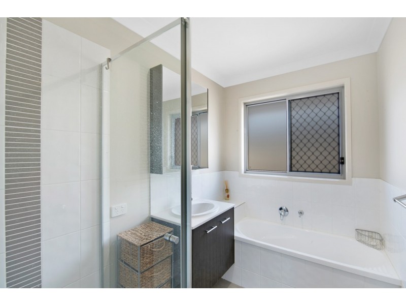 8 Hartley Crescent, North Lakes QLD 4509