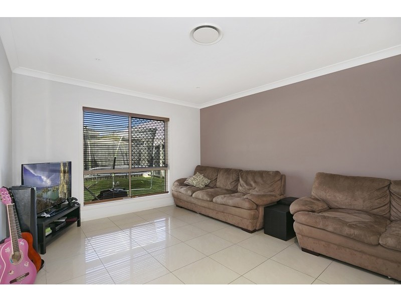 9 Silkpod Court, North Lakes QLD 4509