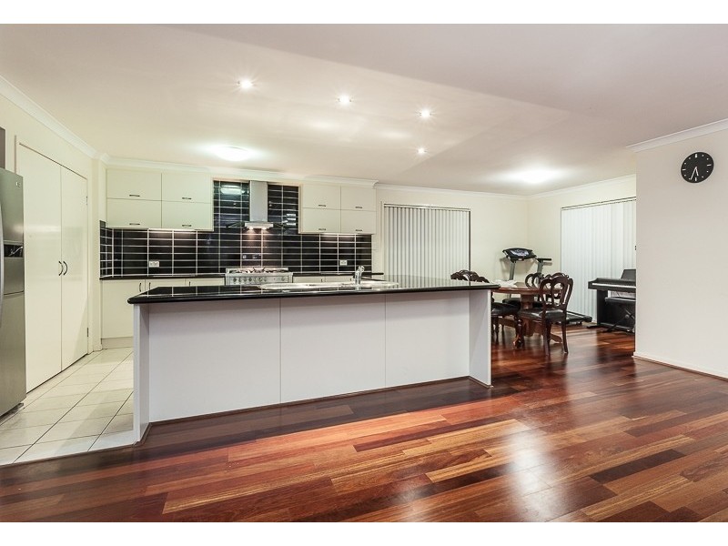 19 Kennedia Court, North Lakes QLD 4509