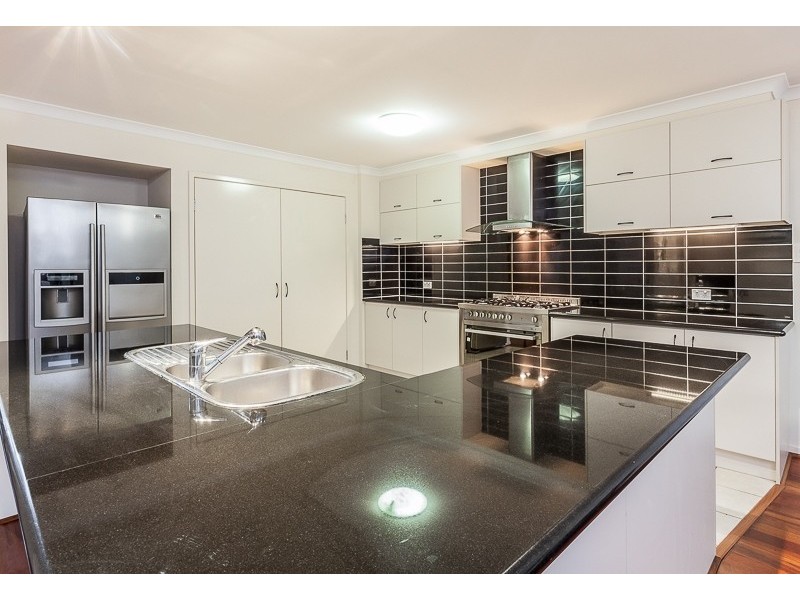 19 Kennedia Court, North Lakes QLD 4509
