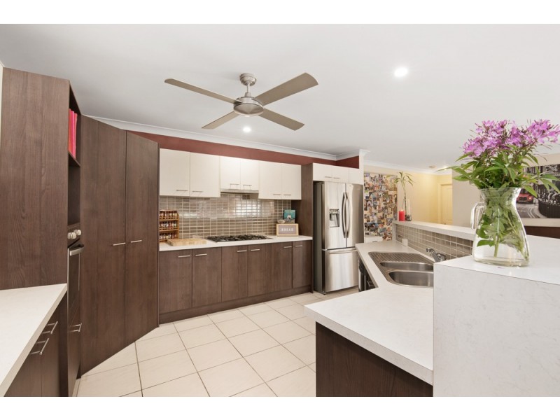 6 Breakwater Court, Deception Bay QLD 4508