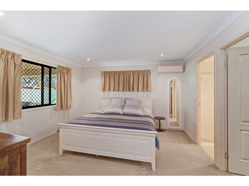 24 Ridgegarden Drive, Morayfield QLD 4506