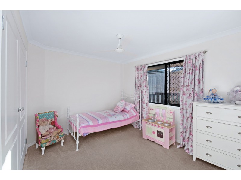 24 Ridgegarden Drive, Morayfield QLD 4506