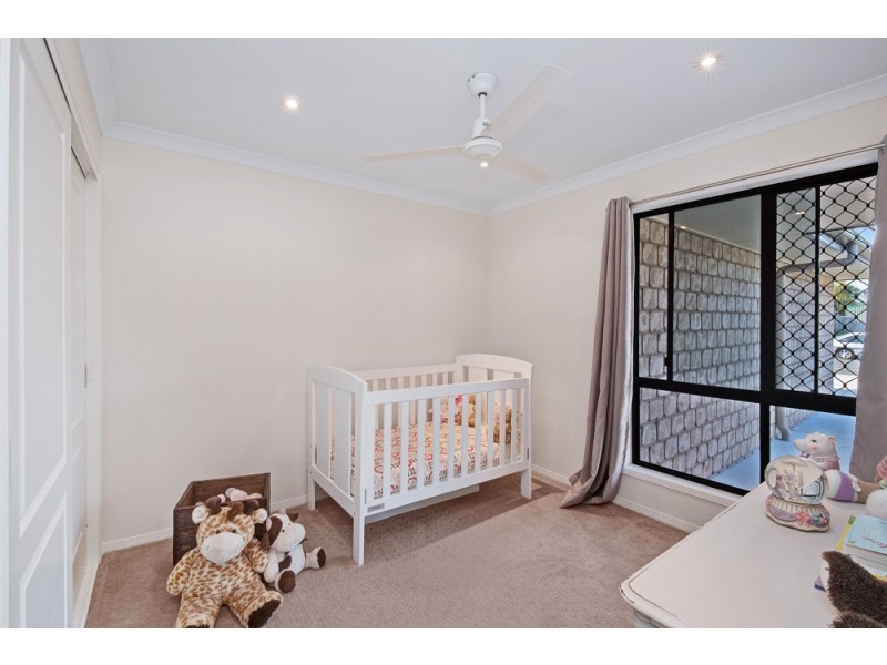 24 Ridgegarden Drive, Morayfield QLD 4506