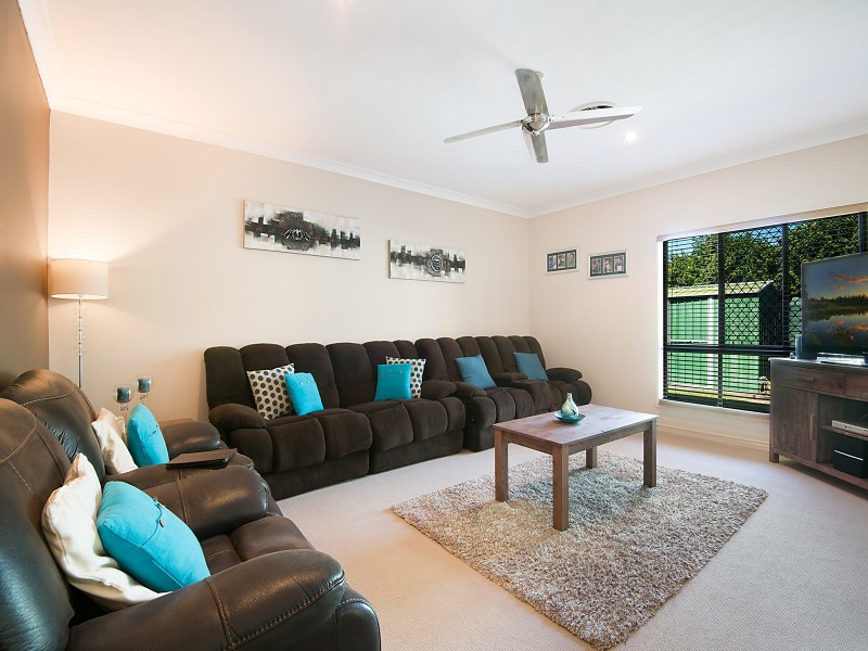 16 Hoya Close, North Lakes QLD 4509