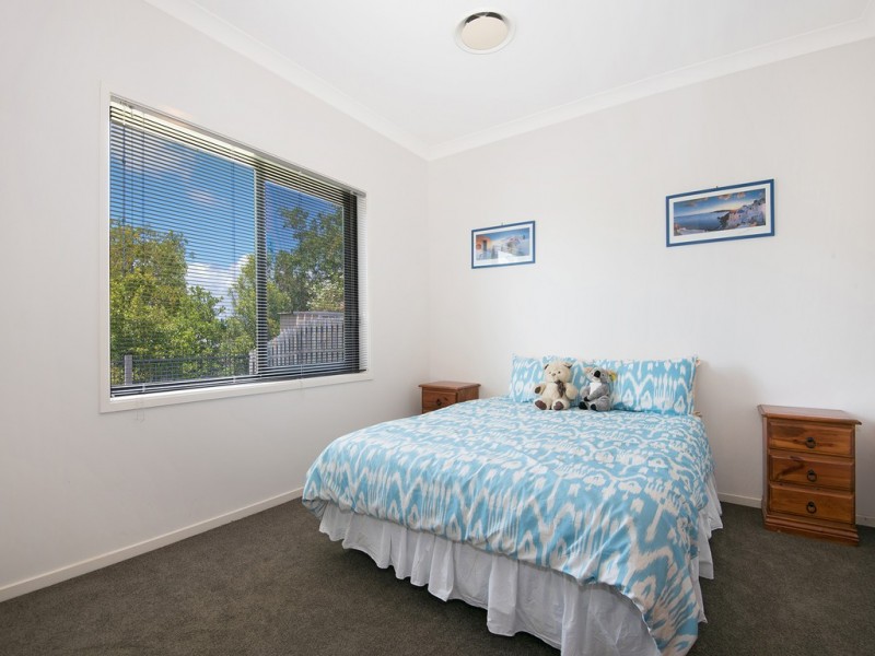 8 Grebe Circuit, North Lakes QLD 4509