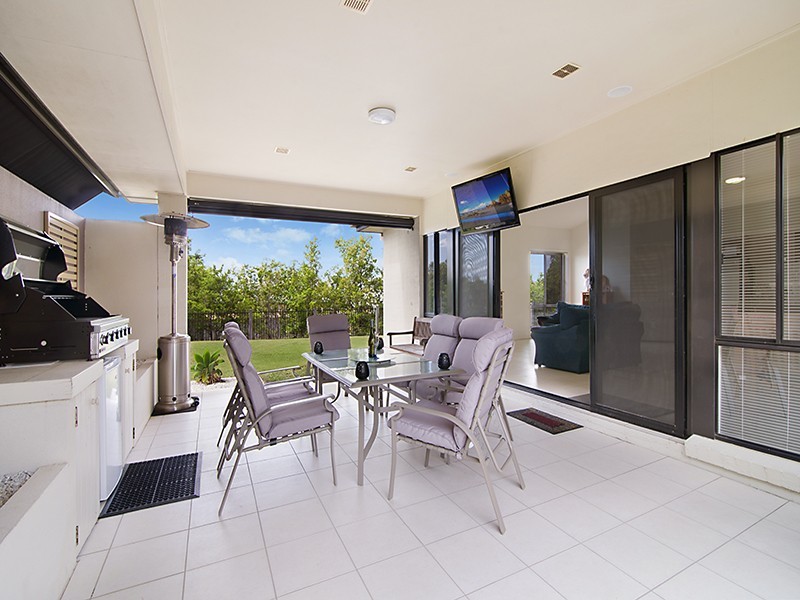 8 Grebe Circuit, North Lakes QLD 4509