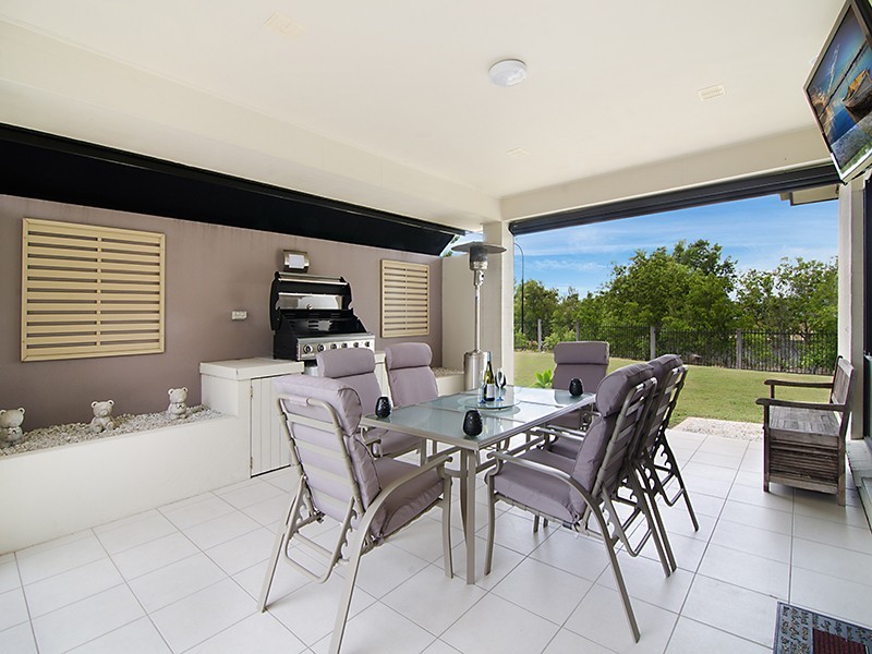 8 Grebe Circuit, North Lakes QLD 4509