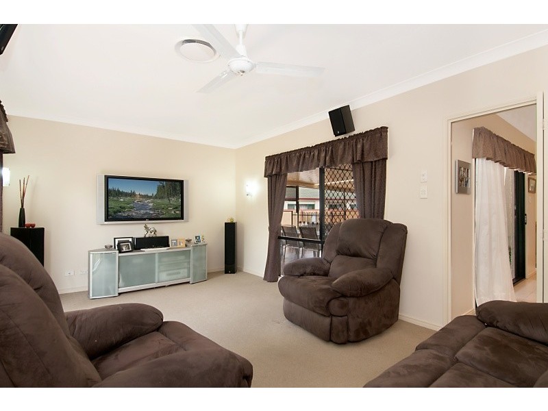 24 Gannet Circuit, North Lakes QLD 4509