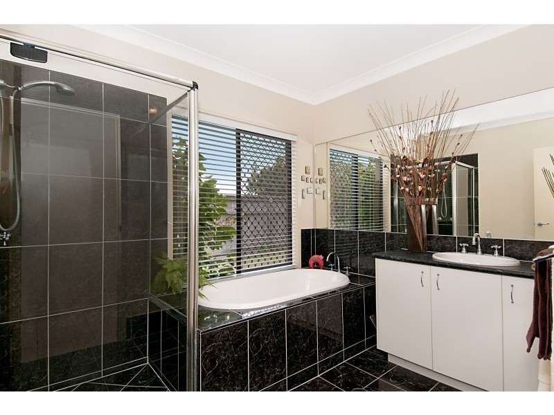 24 Gannet Circuit, North Lakes QLD 4509