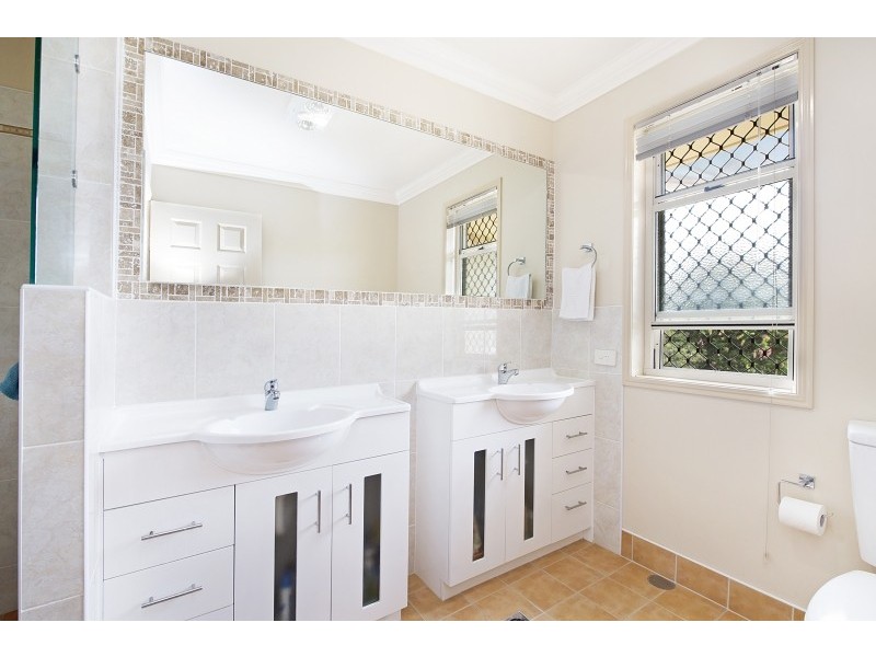 5 Townsville Cr, Deception Bay QLD 4508