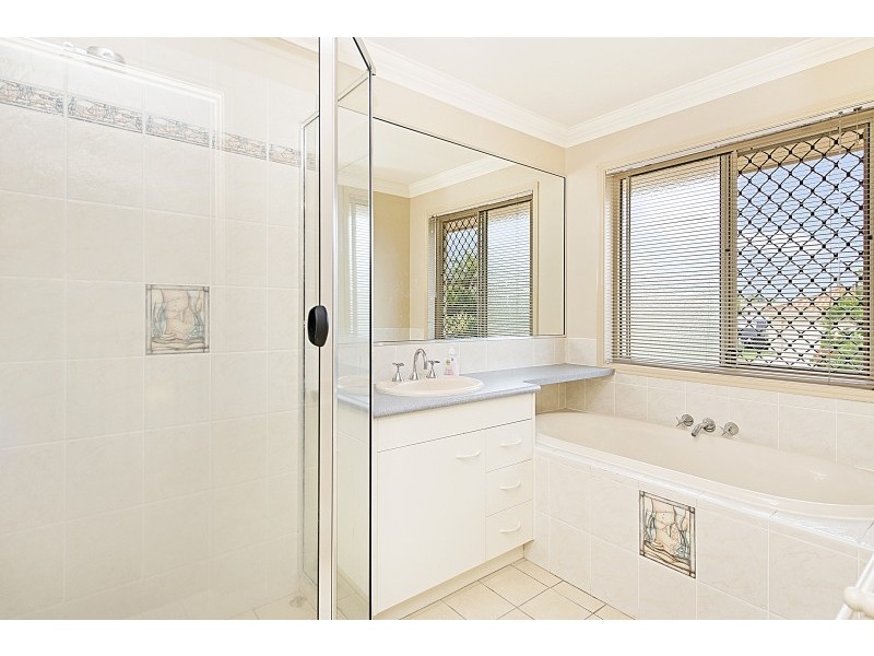 5 Townsville Cr, Deception Bay QLD 4508