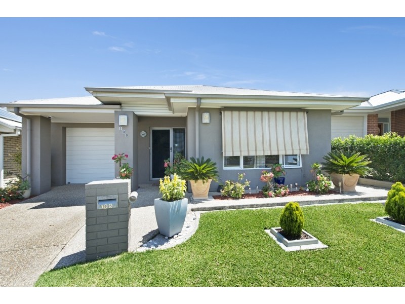 109 Mackintosh Drive, North Lakes QLD 4509