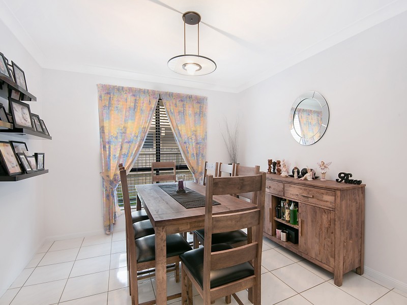 33 Turnstone Circuit, North Lakes QLD 4509