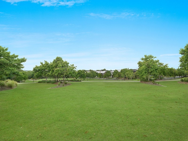 33 Turnstone Circuit, North Lakes QLD 4509