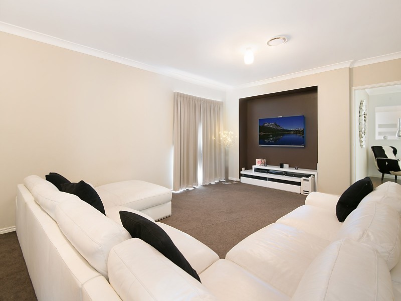 30 Gannet Circuit, North Lakes QLD 4509