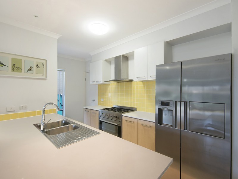 11 Moonie Crescent, North Lakes QLD 4509