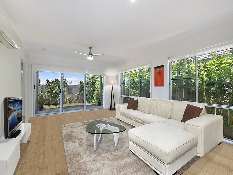 11 Moonie Crescent, North Lakes QLD 4509