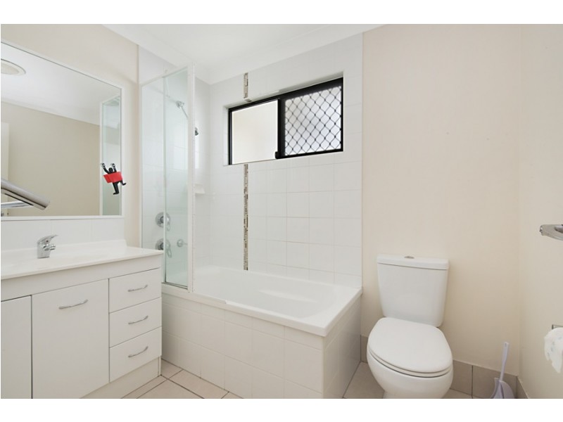 8 Friars Crescent, North Lakes QLD 4509