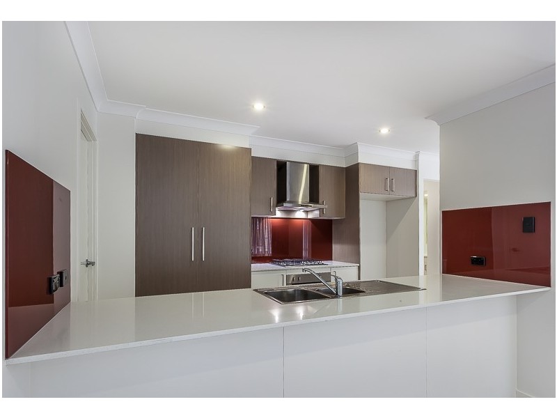 50 Mapleton Drive, North Lakes QLD 4509