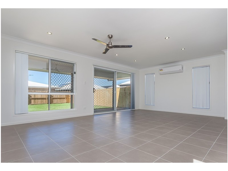 50 Mapleton Drive, North Lakes QLD 4509