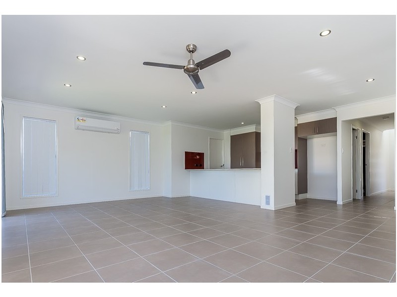 50 Mapleton Drive, North Lakes QLD 4509