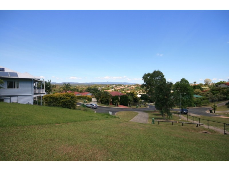 19 Valmadre Court, Petrie QLD 4502