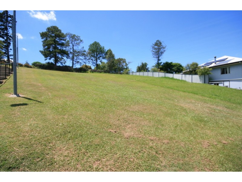 19 Valmadre Court, Petrie QLD 4502