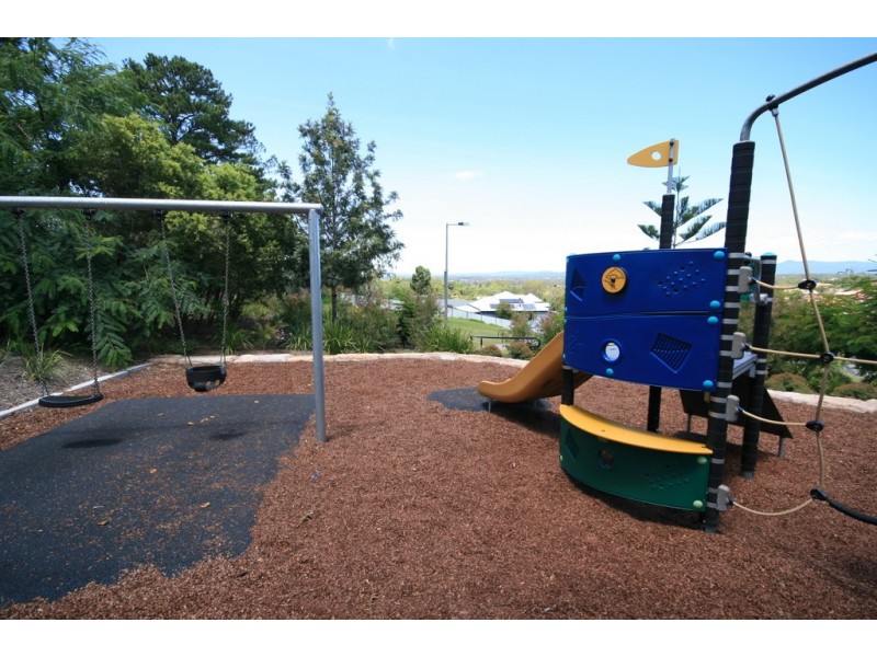 19 Valmadre Court, Petrie QLD 4502