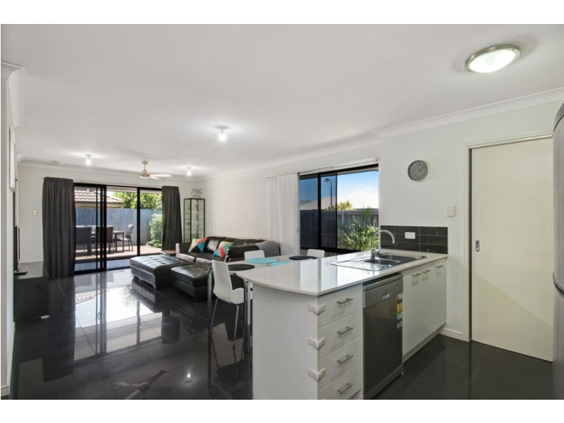 12 Shimao Crescent, North Lakes QLD 4509