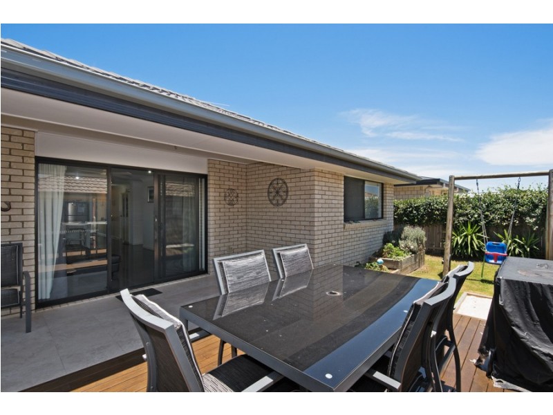 12 Shimao Crescent, North Lakes QLD 4509