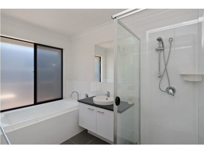 12 Shimao Crescent, North Lakes QLD 4509