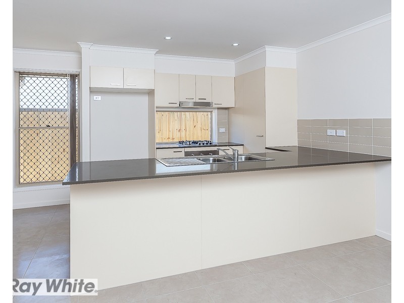 8 Panda Street, Dakabin QLD 4503