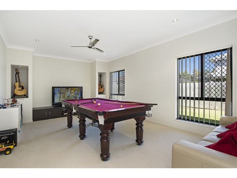 6 Burgan Place, North Lakes QLD 4509