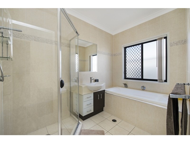 6 Burgan Place, North Lakes QLD 4509