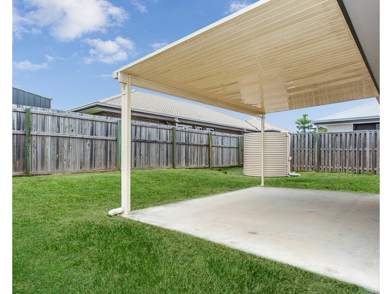19 Williams Crescent, North Lakes QLD 4509