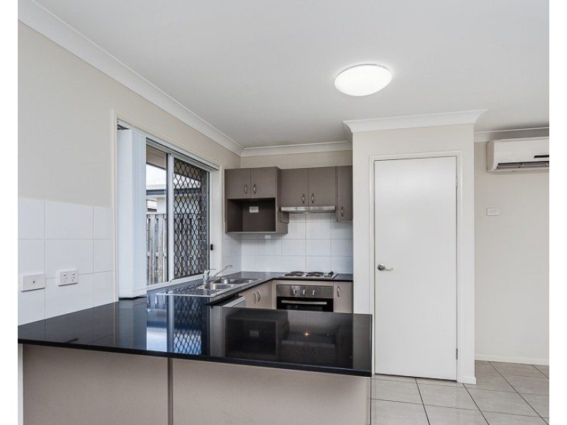 19 Williams Crescent, North Lakes QLD 4509