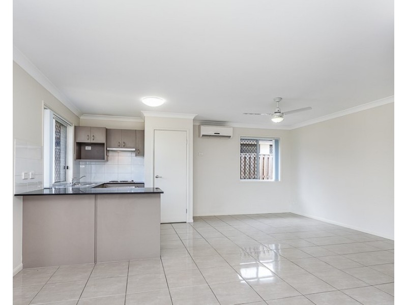 19 Williams Crescent, North Lakes QLD 4509