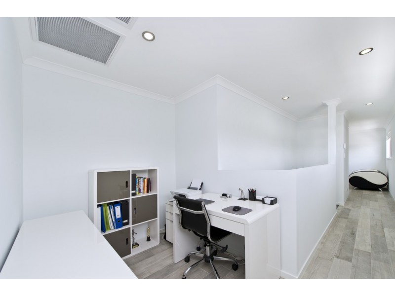 8 Pekin Close, Mango Hill QLD 4509