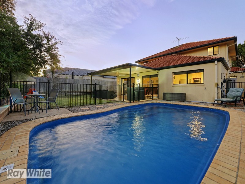 6 Sandpiper Avenue, North Lakes QLD 4509