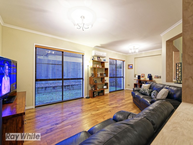 6 Sandpiper Avenue, North Lakes QLD 4509