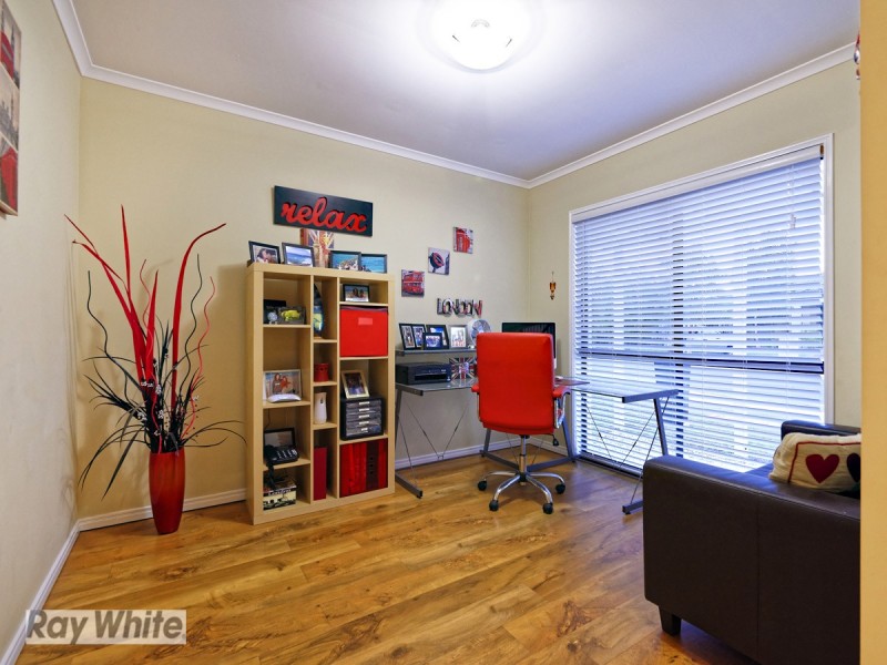 6 Sandpiper Avenue, North Lakes QLD 4509