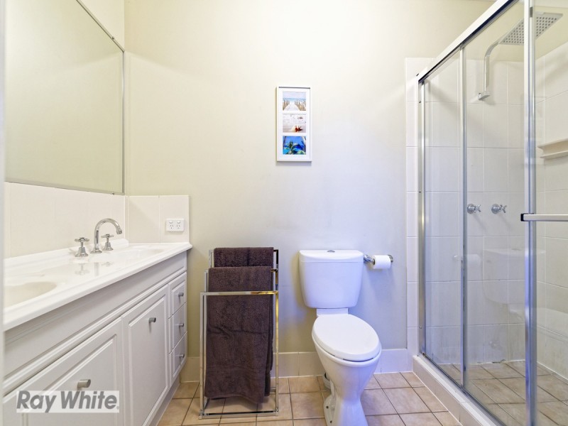 6 Sandpiper Avenue, North Lakes QLD 4509